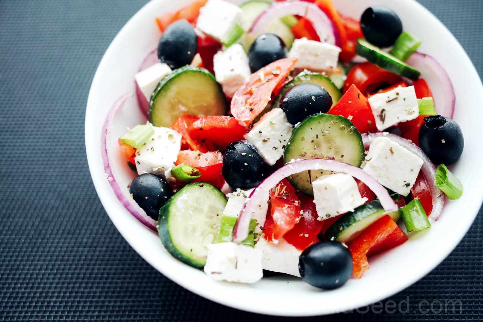Marketmore 76 Slicing Cucumber Seeds — High-Yield Garden Fruit - View 9