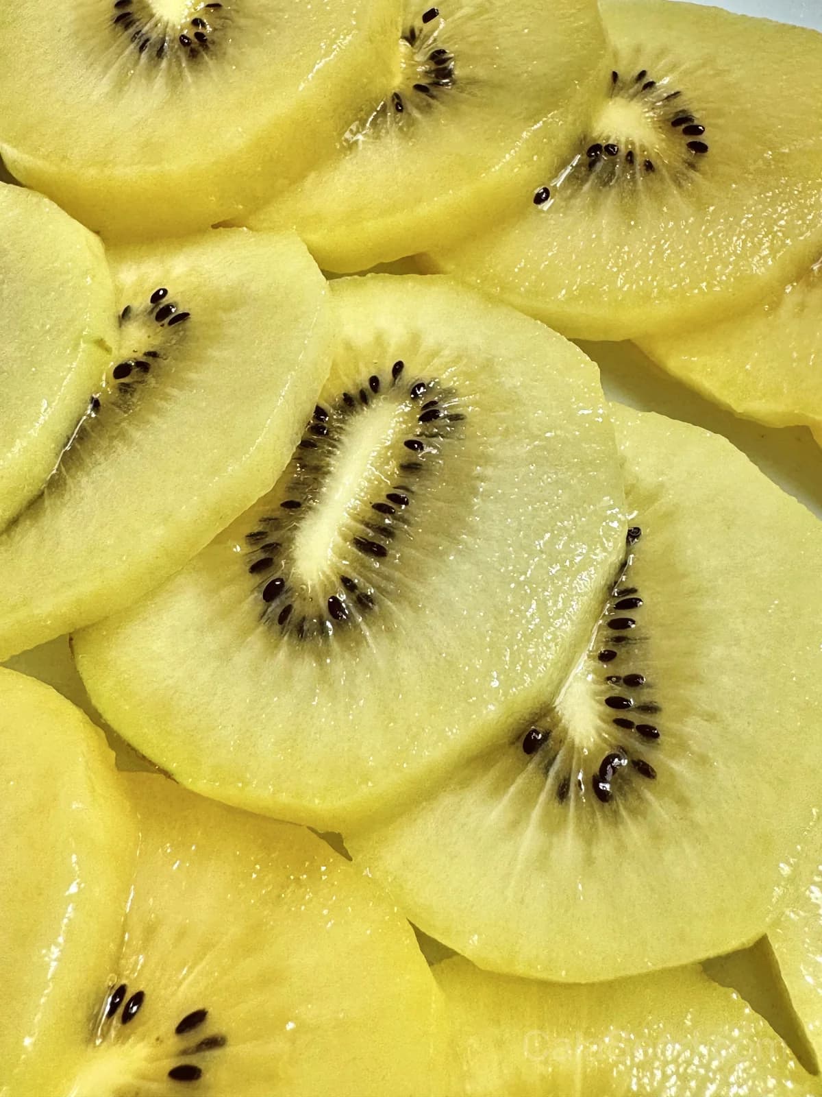 Golden Kiwi 'Actinidia Chinensis' Seeds — Sweet Yellow Fruit Vine - View 4